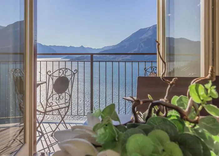 Casa Andrea Varenna